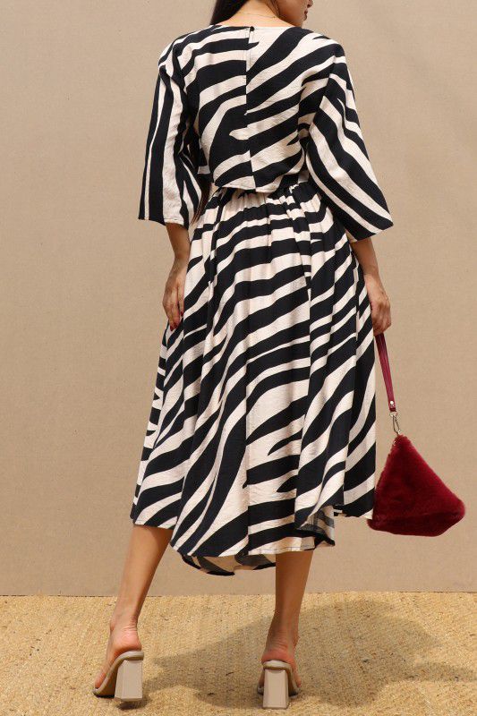 Conjunto de Top y Falda Holgadas